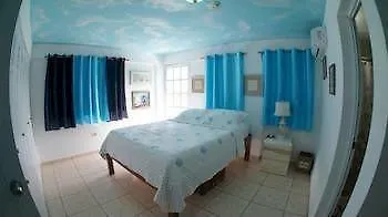 Vista Del Mar Apartments 林康 0*,